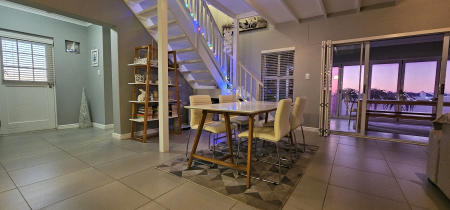 4 Bedroom Property for Sale in Myburgh Park Western Cape